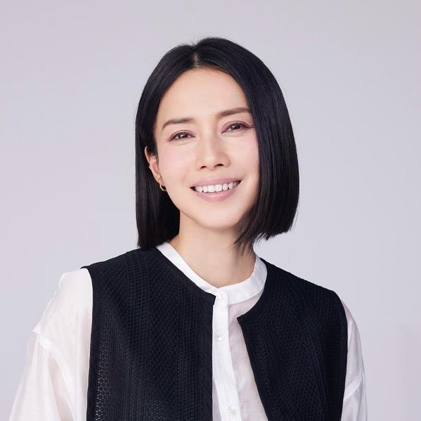 第10名到第6名分別是47歲的觀月亞里沙、48歲的中谷美紀、46歲的松隆子、44歲的仲間由紀惠、48歲的米倉涼子。