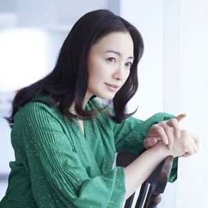 第10名到第6名分別是47歲的觀月亞里沙、48歲的中谷美紀、46歲的松隆子、44歲的仲間由紀惠、48歲的米倉涼子。