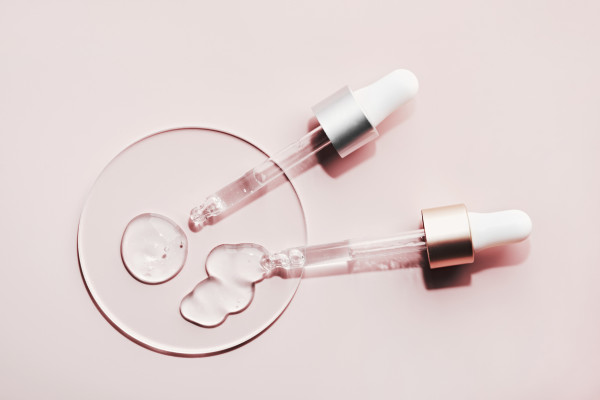 抗老CP組合推薦3.玻尿酸+角鯊烷