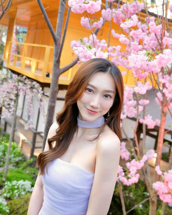 《東張》女主持遊新加坡曬Fit爆身材 自爆旅行後「生蛇」:又痕又痛