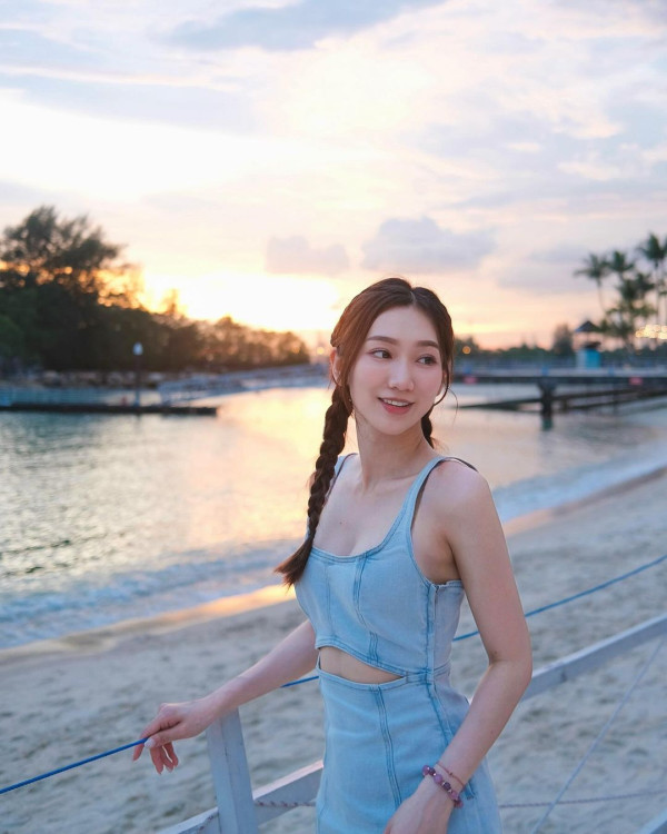 《東張》女主持遊新加坡曬Fit爆身材 自爆旅行後「生蛇」:又痕又痛