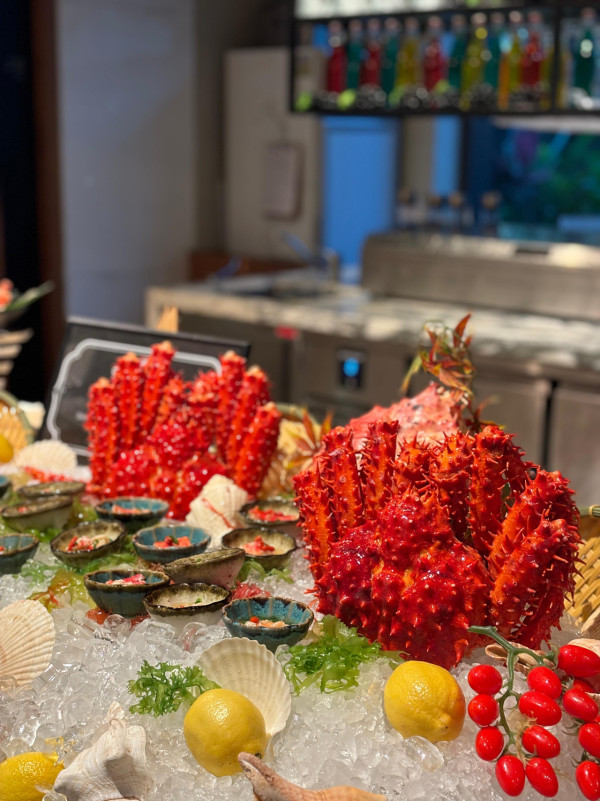 唯港薈The Market帝王蟹宴自助餐  花雕浸蟹／胡椒炒蟹／蟹肉多士