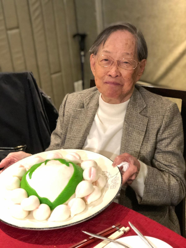 余綺霞媽媽傳離世消息享年99歲 3月份身體不適未有跟老友慶生