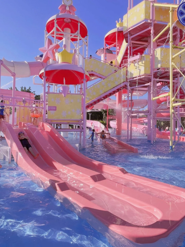 深圳夢幻粉紅水上樂園「星高度夢想水世界」 3萬平方米!打卡彩虹滑梯/人造衝浪/漂流玻璃橋
