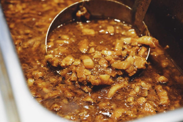 【7-Eleven新品】7-SELECT首度聯乘台蔡滷肉飯  必食爆餡滷肉手卷／古早味茶葉溏心蛋／$15麻油雞串