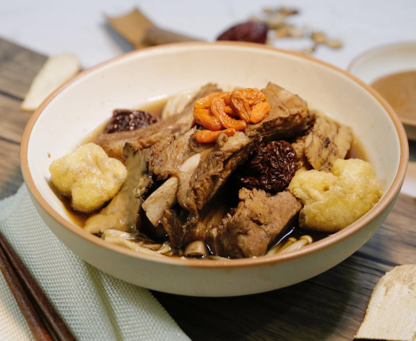 【7-Eleven新品】7-SELECT首度聯乘台蔡滷肉飯  必食爆餡滷肉手卷／古早味茶葉溏心蛋／$15麻油雞串