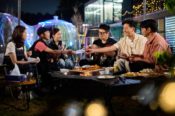 « Love Comes Home » Xiong Shuren 丨 Shan Liwen était tellement excité par sa femme qu'il a dû prendre des médicaments pendant 2 mois ?Hu Beiwei admet qu'elle a une personnalité têtue : ce n'est pas facile de partager l'adversité ensemble