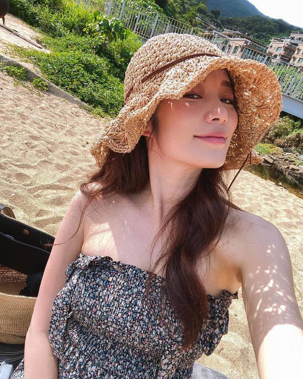 前TVB女藝人遊泰國曬零贅肉Fit爆身材 去年秘密產子後極速修身 囝囝超可愛 