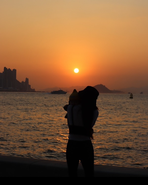 前TVB女藝人遊泰國曬零贅肉Fit爆身材 去年秘密產子後極速修身 囝囝超可愛 