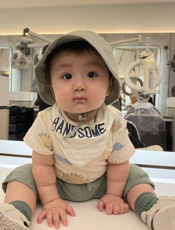 前TVB女藝人遊泰國曬零贅肉Fit爆身材 去年秘密產子後極速修身 囝囝超可愛 