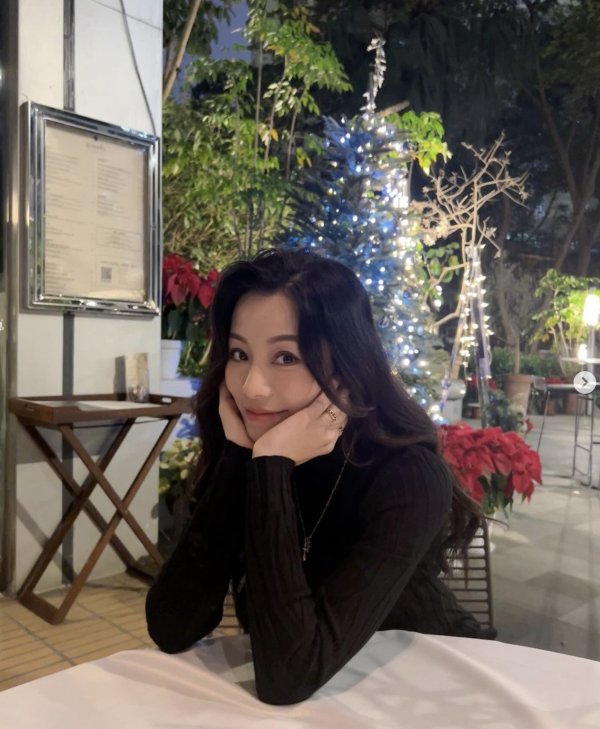 前TVB女藝人遊泰國曬零贅肉Fit爆身材 去年秘密產子後極速修身 囝囝超可愛 