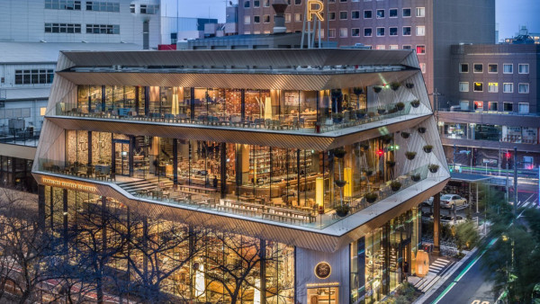 台北全球最大Starbucks 2025年開幕!連露天花園佔地逾3,300平方米