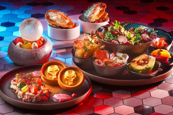 迪士尼樂園推出全新Marvel主題美食   鐵甲奇俠漢堡／多士／熱狗／青蘋果味churros