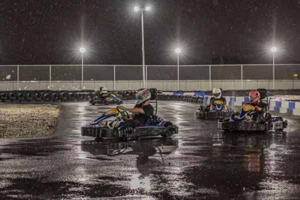 深圳最美天台卡丁車場ONE KART￥88起任玩！佔地1.3平方米/唯美日落靚景 