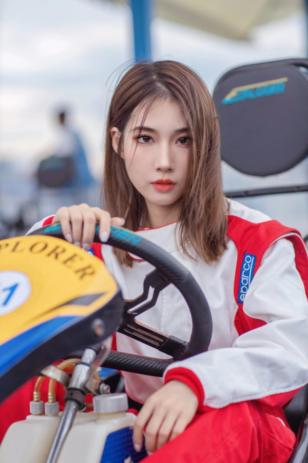 深圳最美天台卡丁車場ONE KART￥88起任玩！佔地1.3平方米/唯美日落靚景 