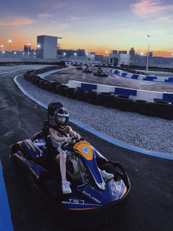 深圳最美天台卡丁車場ONE KART￥88起任玩！佔地1.3平方米/唯美日落靚景 