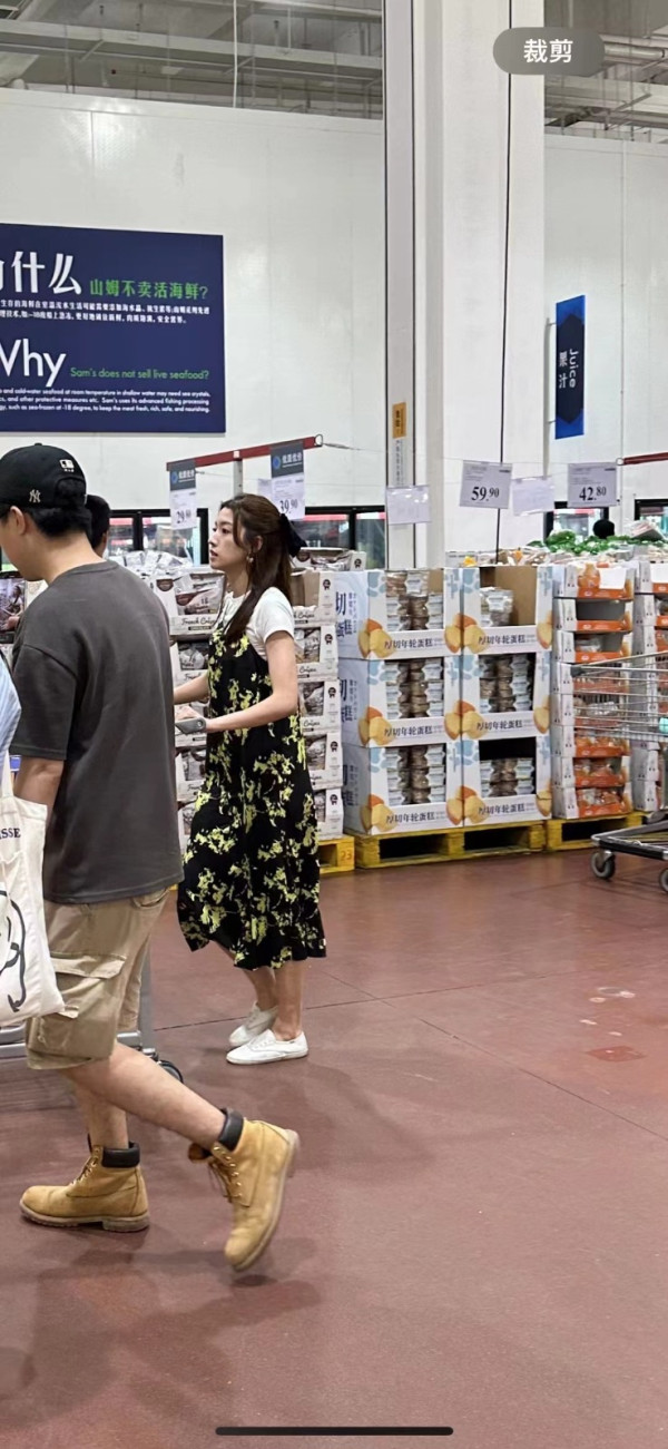 張茆帶外籍丈夫北上消費「見世面」 逛山姆超市滿載而歸埋單4位數 