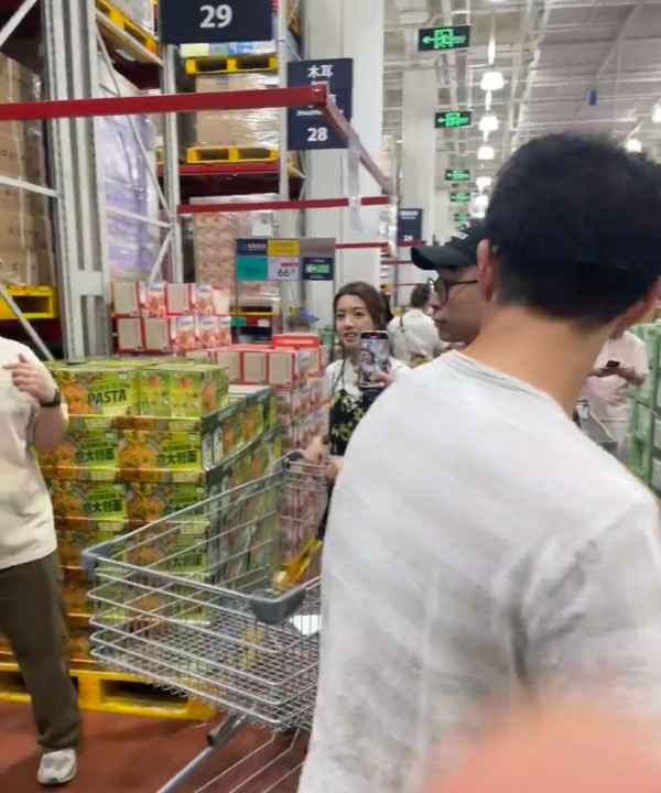 張茆帶外籍丈夫北上消費「見世面」 逛山姆超市滿載而歸埋單4位數 