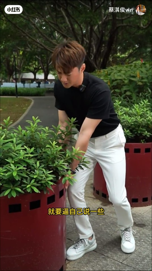 前TVB小生帶貨直播堅持只講廣東話被鬧  拍片逐一反擊：咪做細啲囉！ 