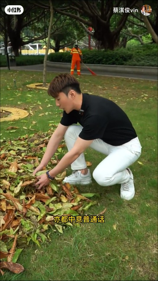 前TVB小生帶貨直播堅持只講廣東話被鬧  拍片逐一反擊：咪做細啲囉！ 