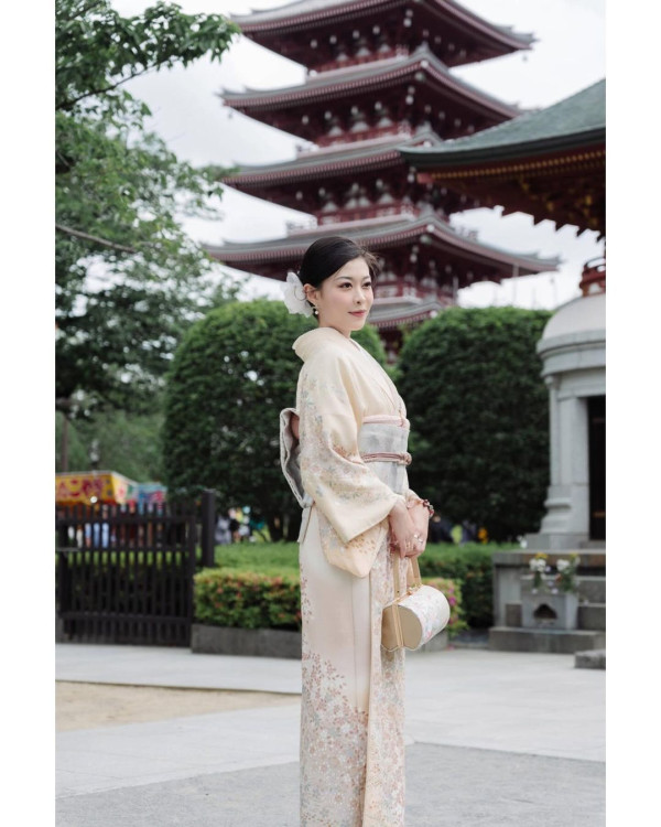 落選港姐遊日曬和服照獲讚有氣質 去年轉戰TVB新聞部收起性感 