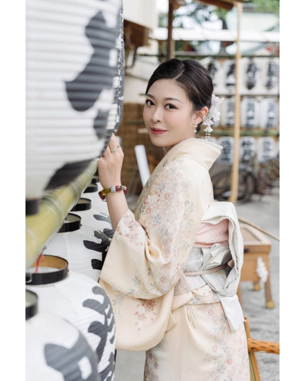 落選港姐遊日曬和服照獲讚有氣質 去年轉戰TVB新聞部收起性感 