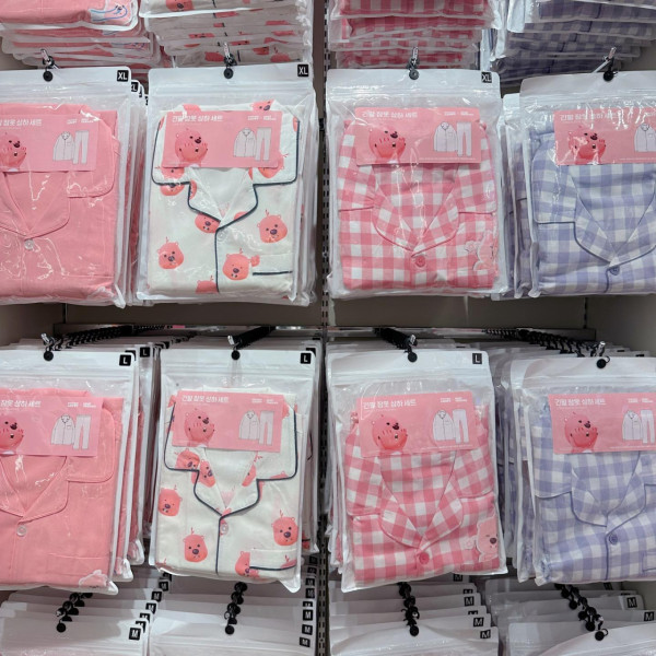 SPAO卡通睡衣（圖片來源：Facebook@SPAO）