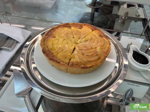 香港機場Emirates阿聯酋航空貴賓室翻新重開！自助餐美食／淋浴室設施 