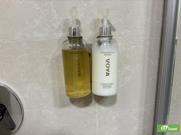 香港機場Emirates阿聯酋航空貴賓室翻新重開！自助餐美食／淋浴室設施 