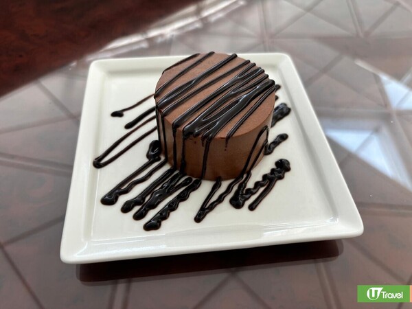 香港機場Emirates阿聯酋航空貴賓室翻新重開！自助餐美食／淋浴室設施 