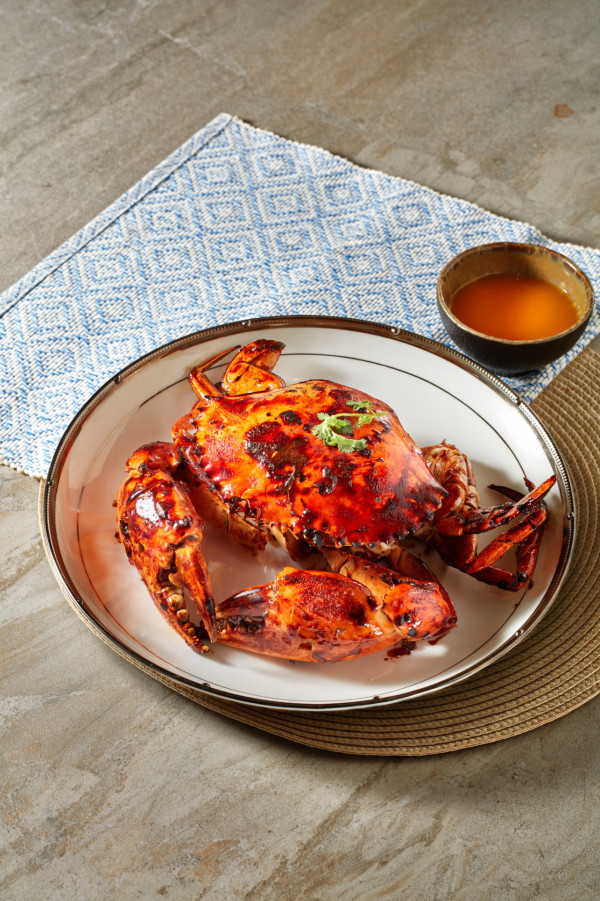 海景星馬菜餐廳推出全新海鮮菜式   芙蓉燒蟹／流沙牛油蟹／中環分店裝修重開