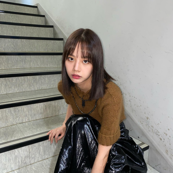 及肩髮型推薦｜齊瀏海直髮