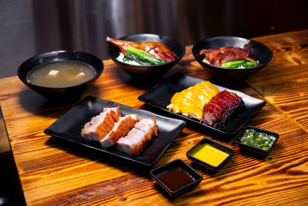 唔脆包換！兩重燒烤燒腩仔  佐敦 40 年燒味店新合成 限量手工脆皮乳豬 / 古法叉燒