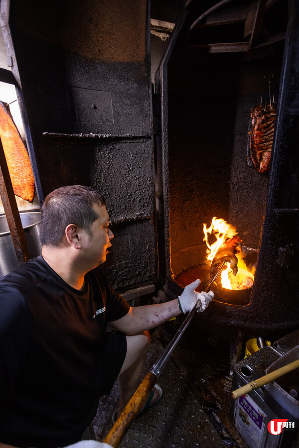 唔脆包換！兩重燒烤燒腩仔  佐敦 40 年燒味店新合成 限量手工脆皮乳豬 / 古法叉燒