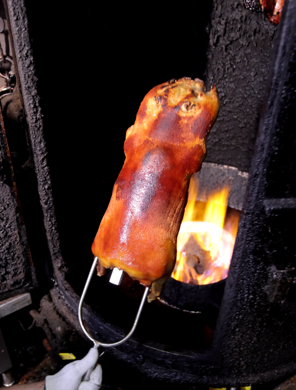 唔脆包換！兩重燒烤燒腩仔  佐敦 40 年燒味店新合成 限量手工脆皮乳豬 / 古法叉燒