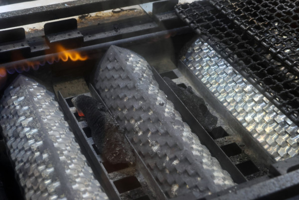 日本過江！全港最平炭燒牛肉飯店登陸 $35 炭燒牛小排丼 超有誠意即叫即切再炭燒