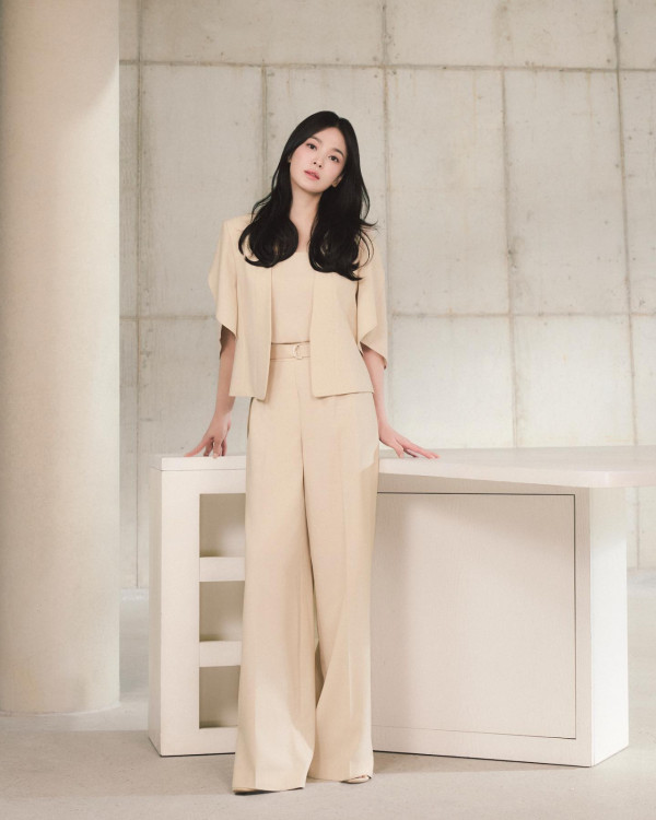 40歲髮型推薦:鬆弛捲