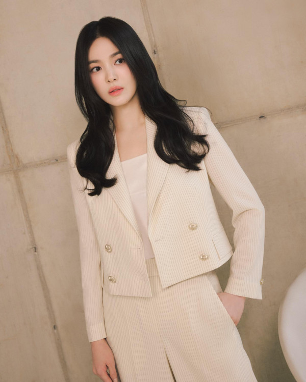 40歲髮型推薦:鬆弛捲