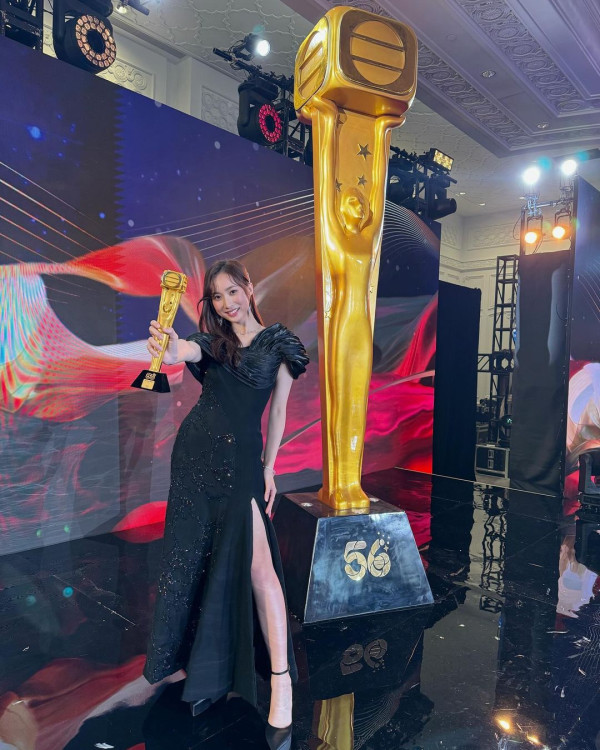 聲夢小花考完DSE飛韓國做練習生？ 粉絲大讚勤力：旅行都不忘練習 