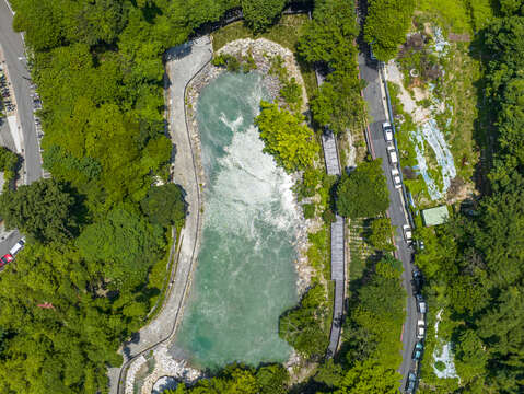 台北捷運淡水信義線 - 新北投站景點地熱谷（圖片來源：地熱谷、地獄谷、鬼湖｜臺北旅遊網）