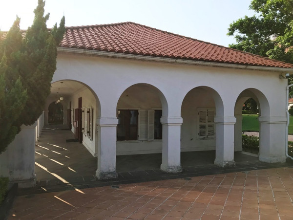 台北捷運淡水信義線 - 淡水站景點小白宮（圖片來源：新北市立淡水古蹟博物館網）