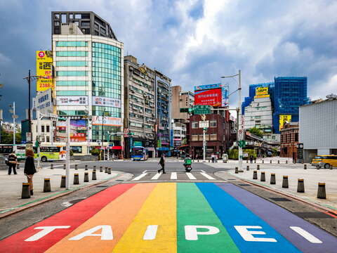 台北捷運板南線 - 西門站西門町商圈（圖片來源：西門町 | 臺北旅遊網）