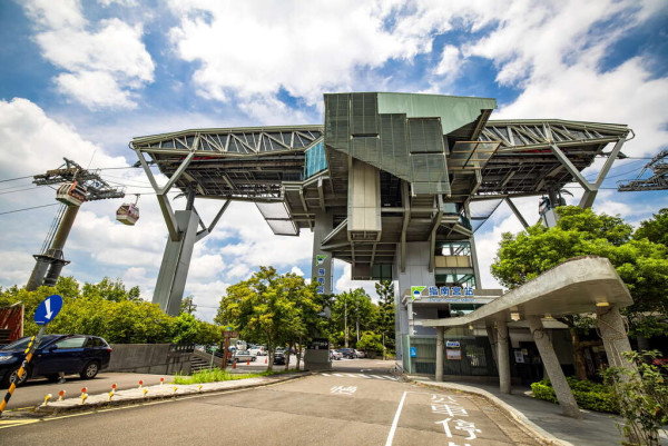 台北捷運文湖線 - 動物園站景點貓空纜車（圖片來源：貓空纜車｜臺北旅遊網）