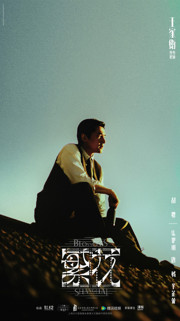 48歲性感女神開胸晚裝曬完美身材 老公親證「事業線巨大」 林熙蕾分享三大保養秘訣 