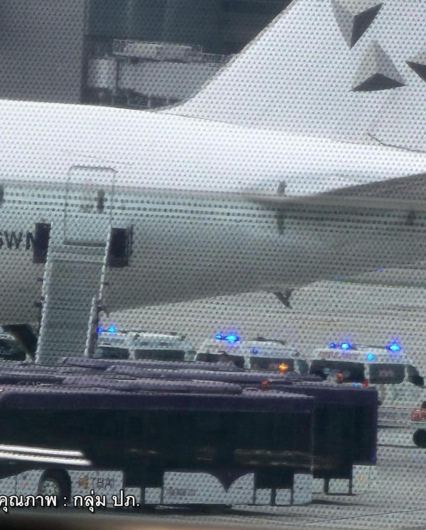 新加坡航空客機遇強烈亂流 緊急迫降泰國曼谷機場1死30傷