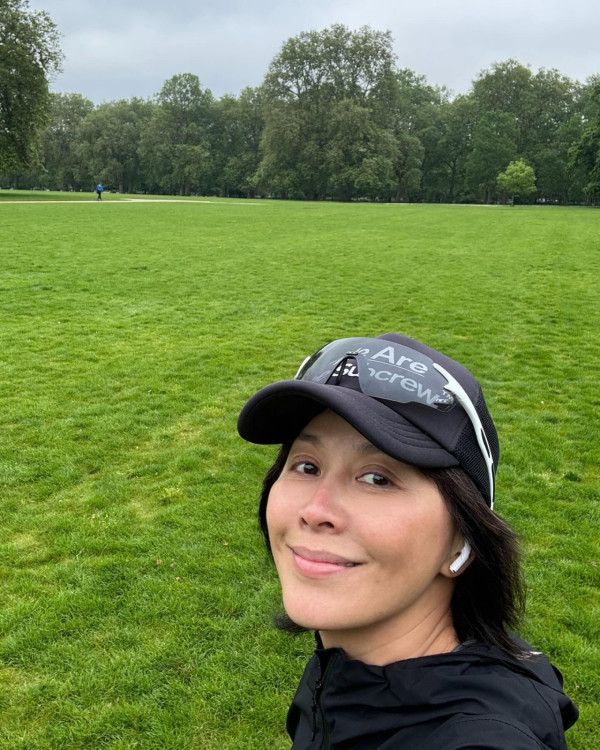 梁朝偉劉嘉玲16年後重遊結婚地不丹 性格反差造就天作之合相愛35載 