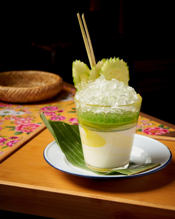 太古新開熱帶風東南亞餐廳   蒜蓉辣椒卜卜蜆／亞參咖喱魚頭／泰式滷豬腿／生蝦