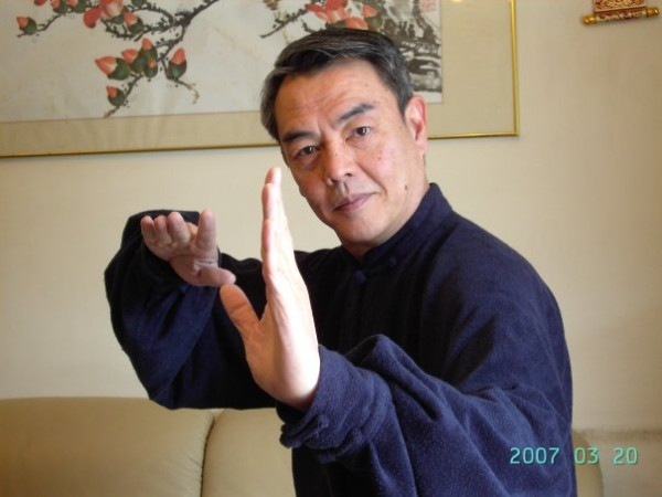 顏國樑驚傳死訊終年71歲 上月亮相TVB感激太太代續命