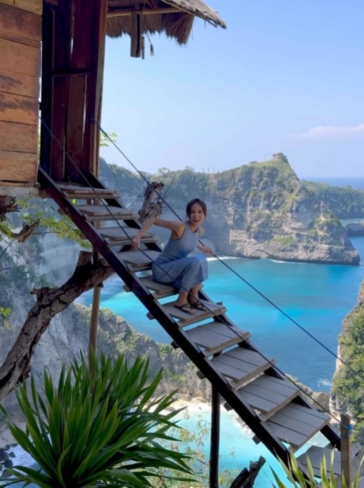 TVB女主持峇里水著巡禮狂曬好身材 「選美常客」2年前再參選港姐 王賢誌係提名人 