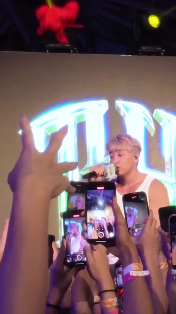 Tyson Yoshi加拿大開騷期間向女友求婚成功 IG大曬鑽戒高呼：She said yes 